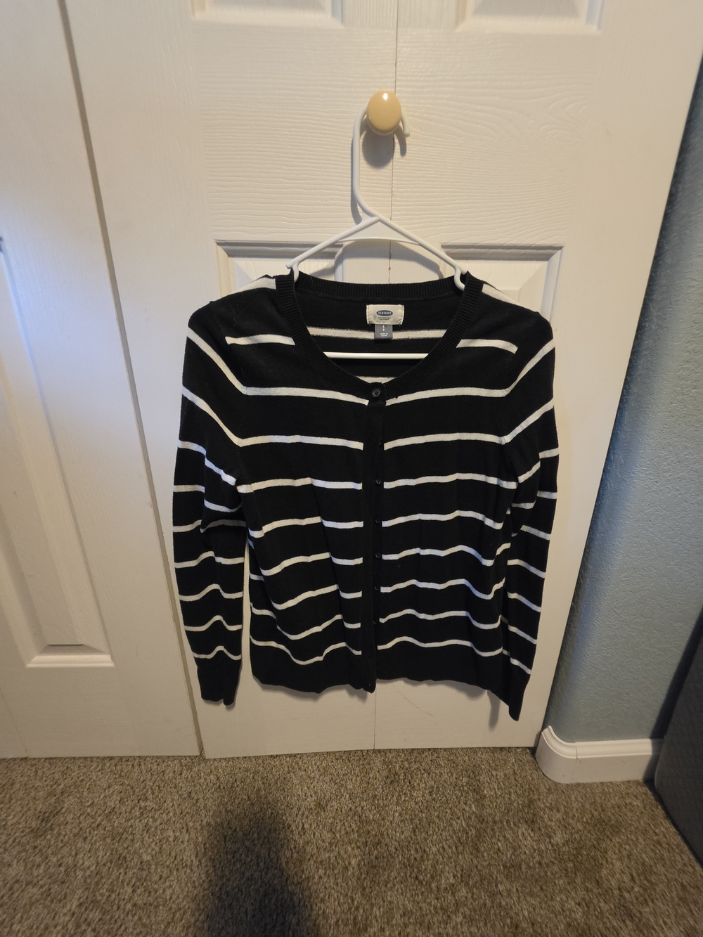 Old Navy Striped Button-Up Cardigan in Black and White
